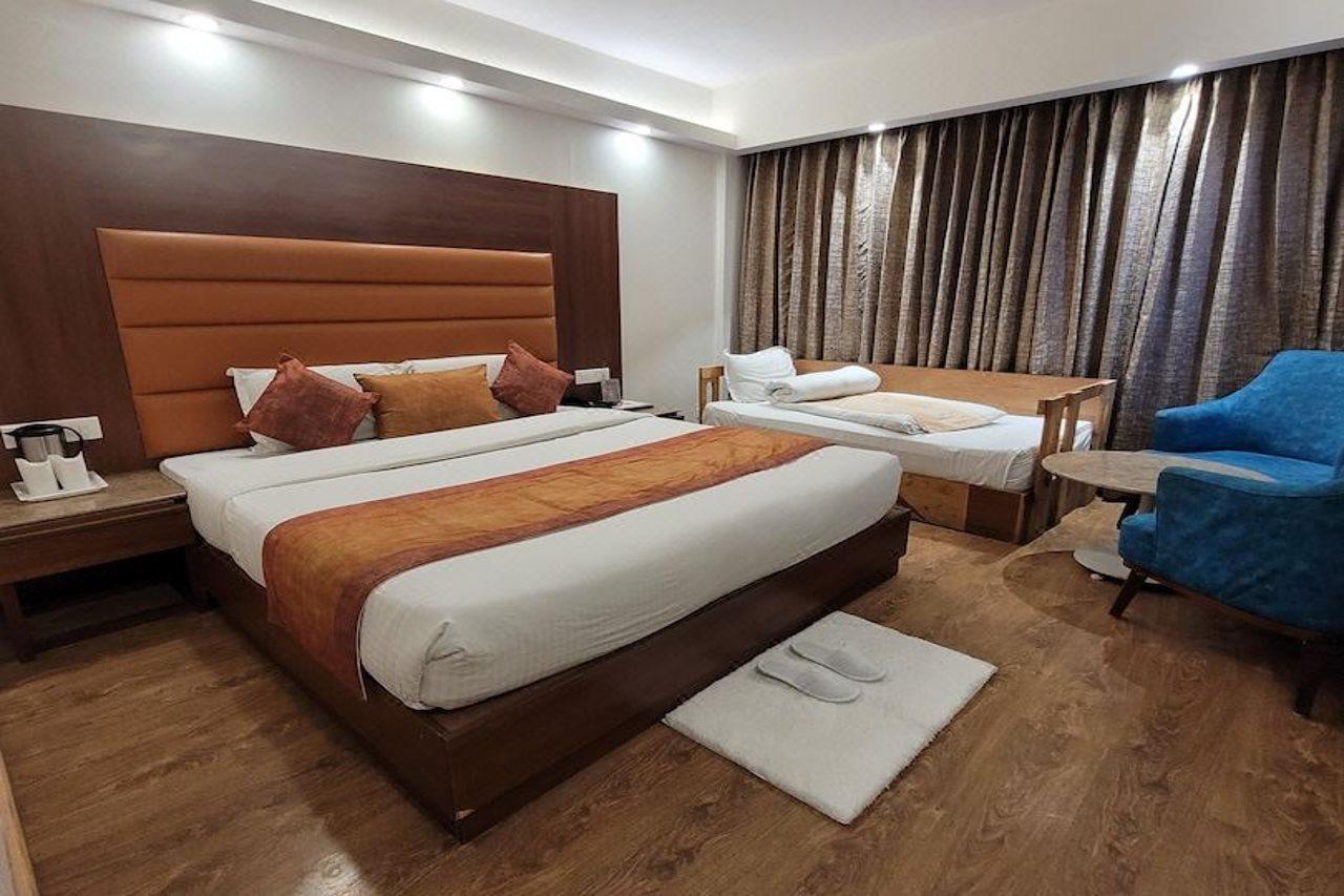 Hotel Landmark 심라 외부 사진
